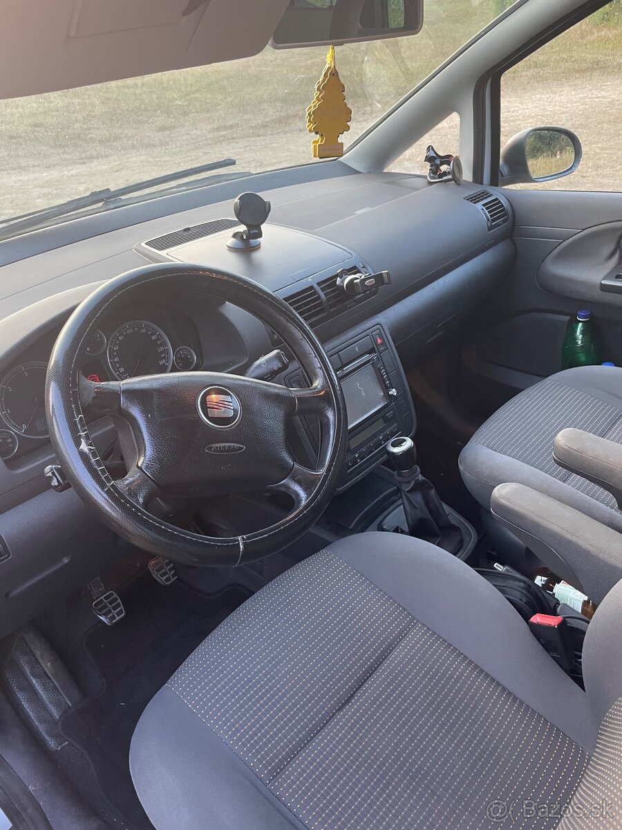 Seat Alhambra 2,0 TDI 103kw/140k - 8