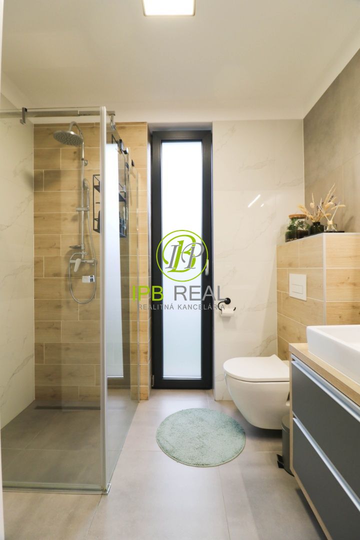 KRÁSNY 3 izb.rodinný dom v slepej uličke s veľkým záhradným - 8