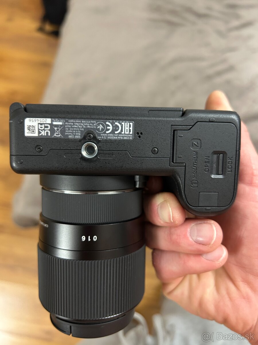 VLOG SET – Sony ZV-E10 II + Sigma 30mm f/1.4 + FULL prísluše - 8