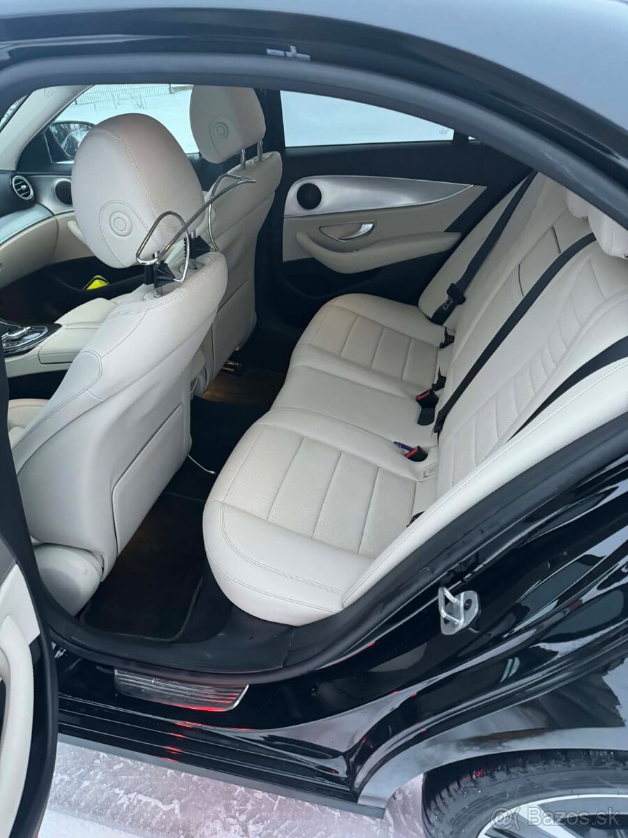 Mercedes E trieda 300 e A/T - 8
