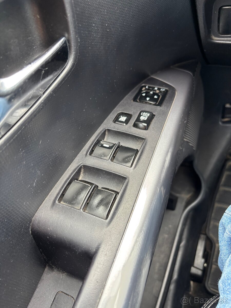 Mitsubishi outlander 2.2did - 8