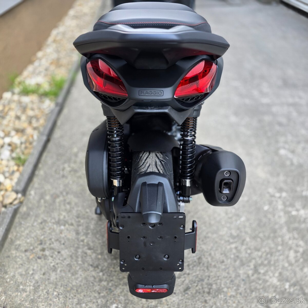 Piaggio Beverly 300 S - 8