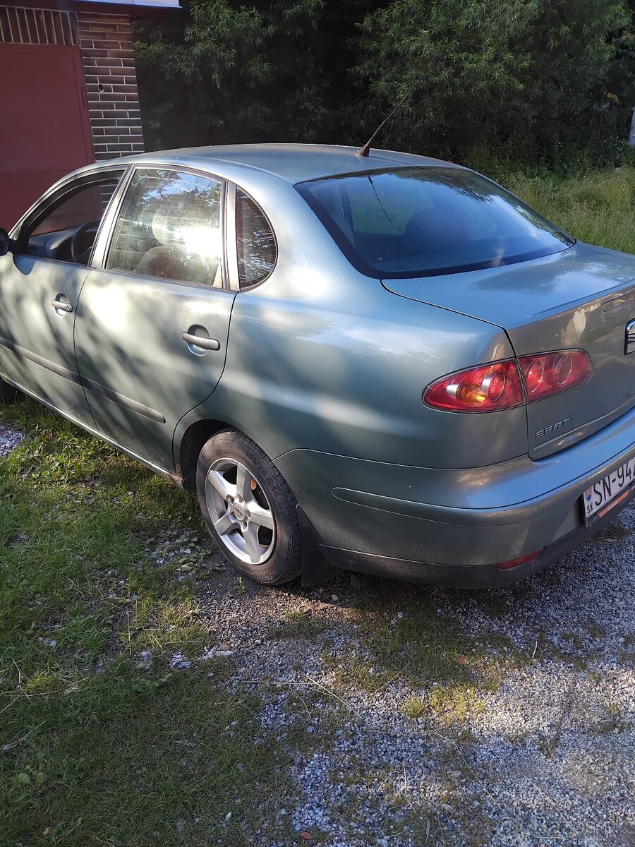 Seat cordoba1.2.47kw rok 2003 - 8