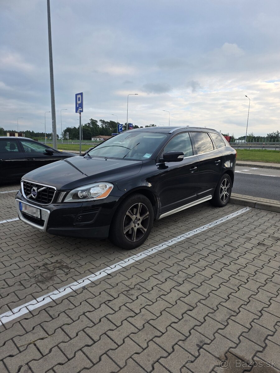Volvo XC60 D5 (151kW) AWD - 8