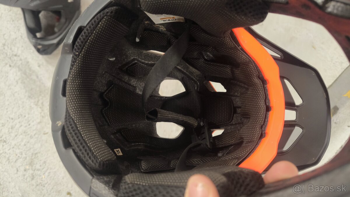 Predám mtb prilby - 8