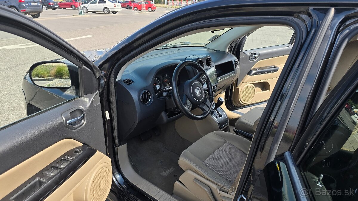 Predám Jeep Compass 2L benzin 4X4 nova STK - 8