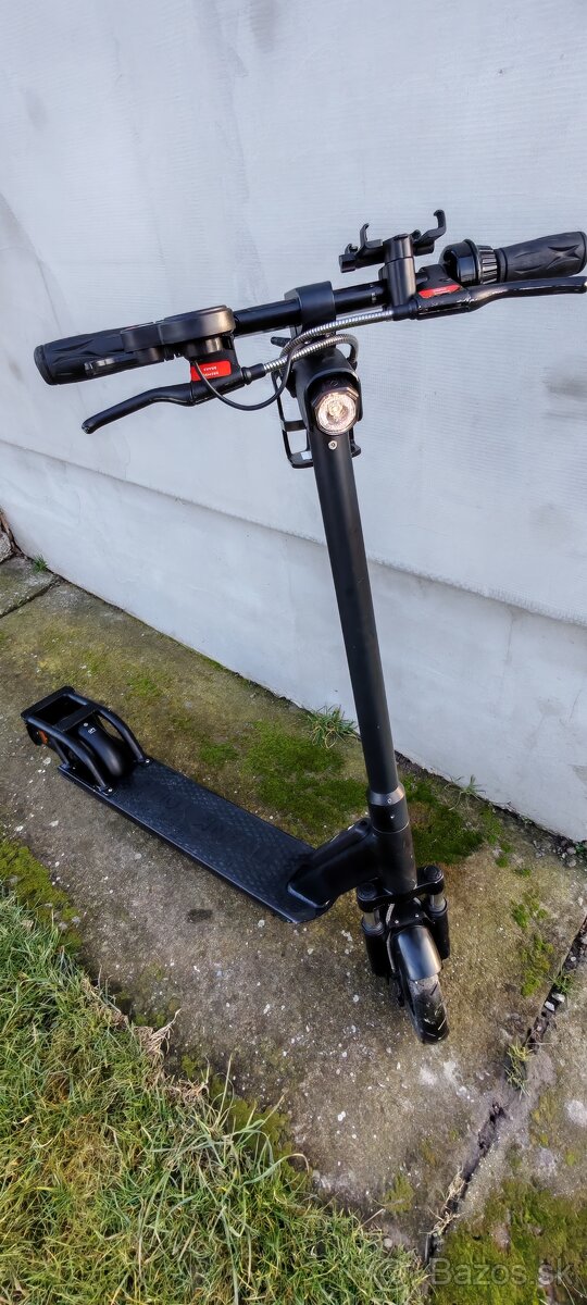 Elektrická kolobežka - 8