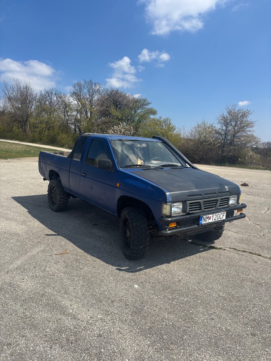 Predam Nissan Navara D21 king cab - 8