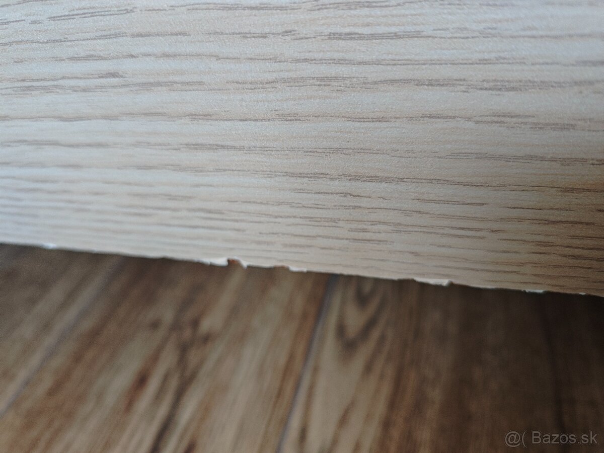 Predám staršiu manželskú posteľ 160x200 s matracom - 8