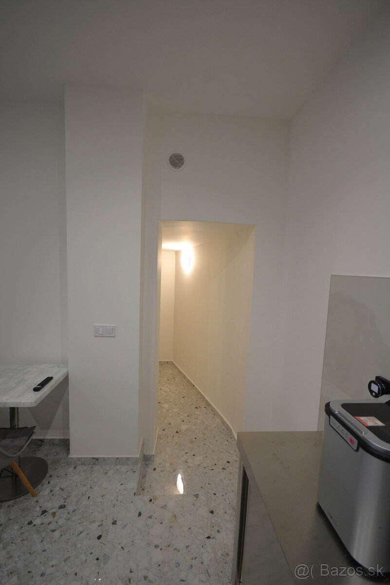 Priestranný 2-izbový byt na Rampovej - 8