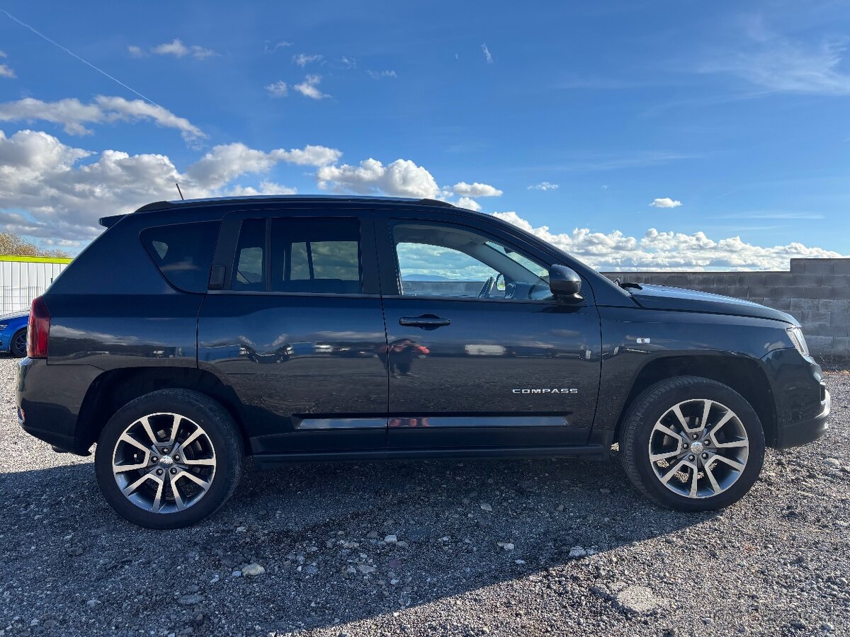 Jeep Compass 2.2L I4 CRD Limited 4x4 - 8