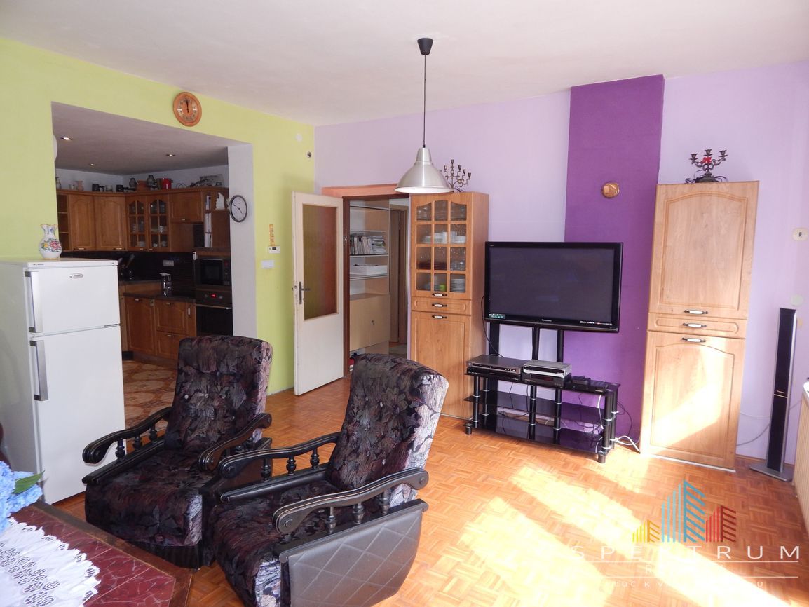 EXKLUZÍVNE-SPEKTRUM REALITY- Na predaj rodinný dom s pozemko - 8