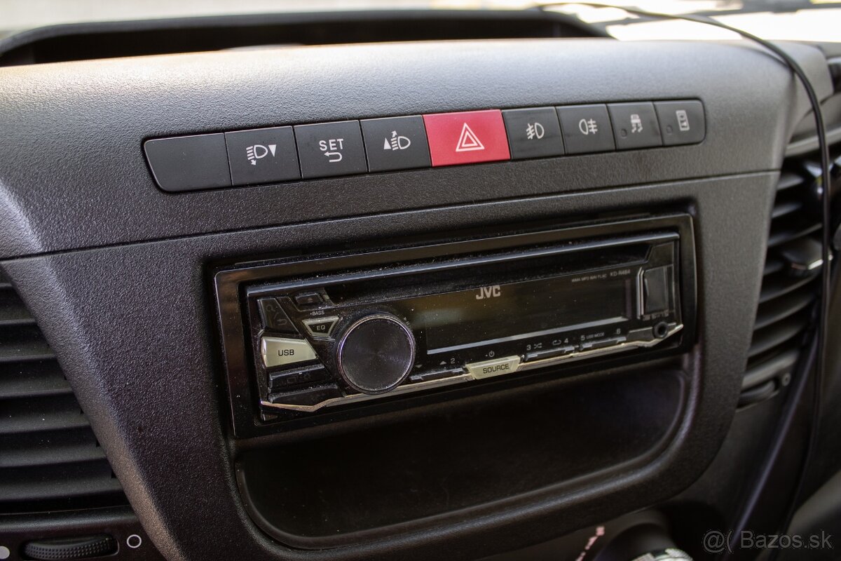 Iveco Daily 70C18 - 8