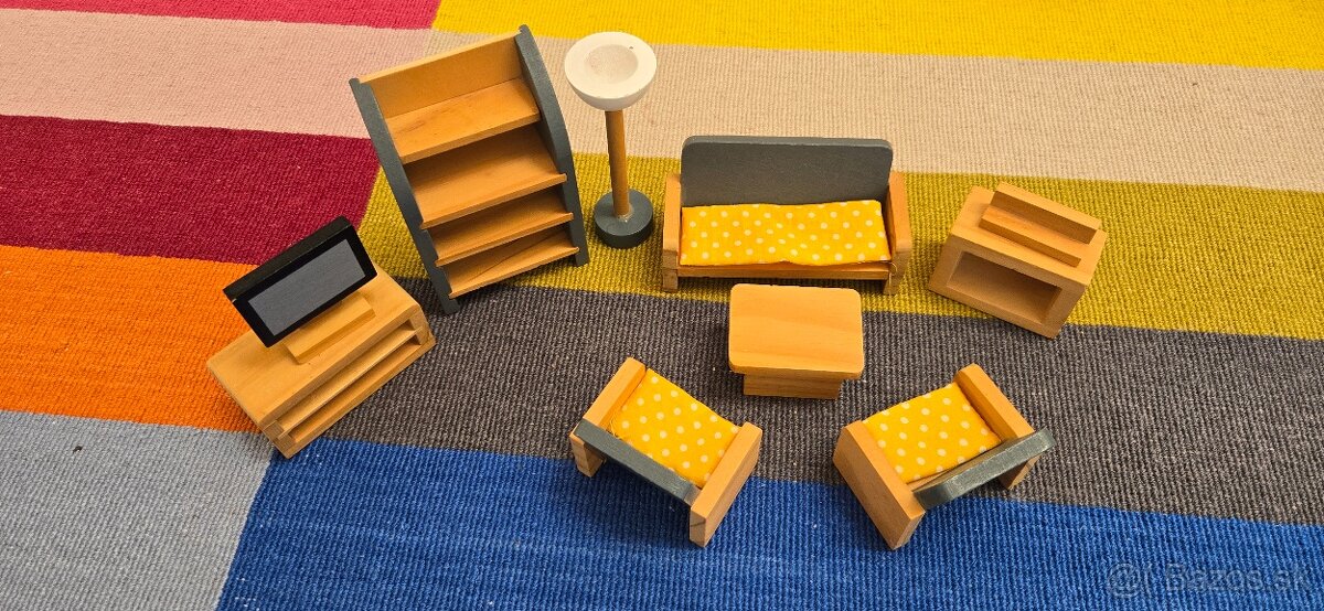 Dreveny domcek s vybavenim pre babiky - 8