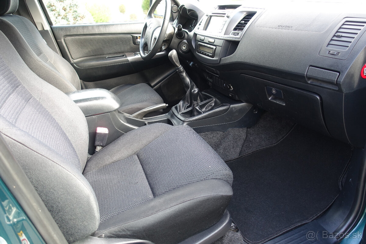 Toyota Hilux DC 3.0 I D-4D Sol, M5, 126kW, 4d. - 8