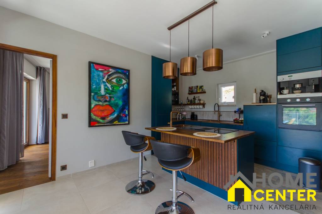 NA PREDAJ prekrásny novopostavený dom / 494 m²/ ostrov Brač, - 8