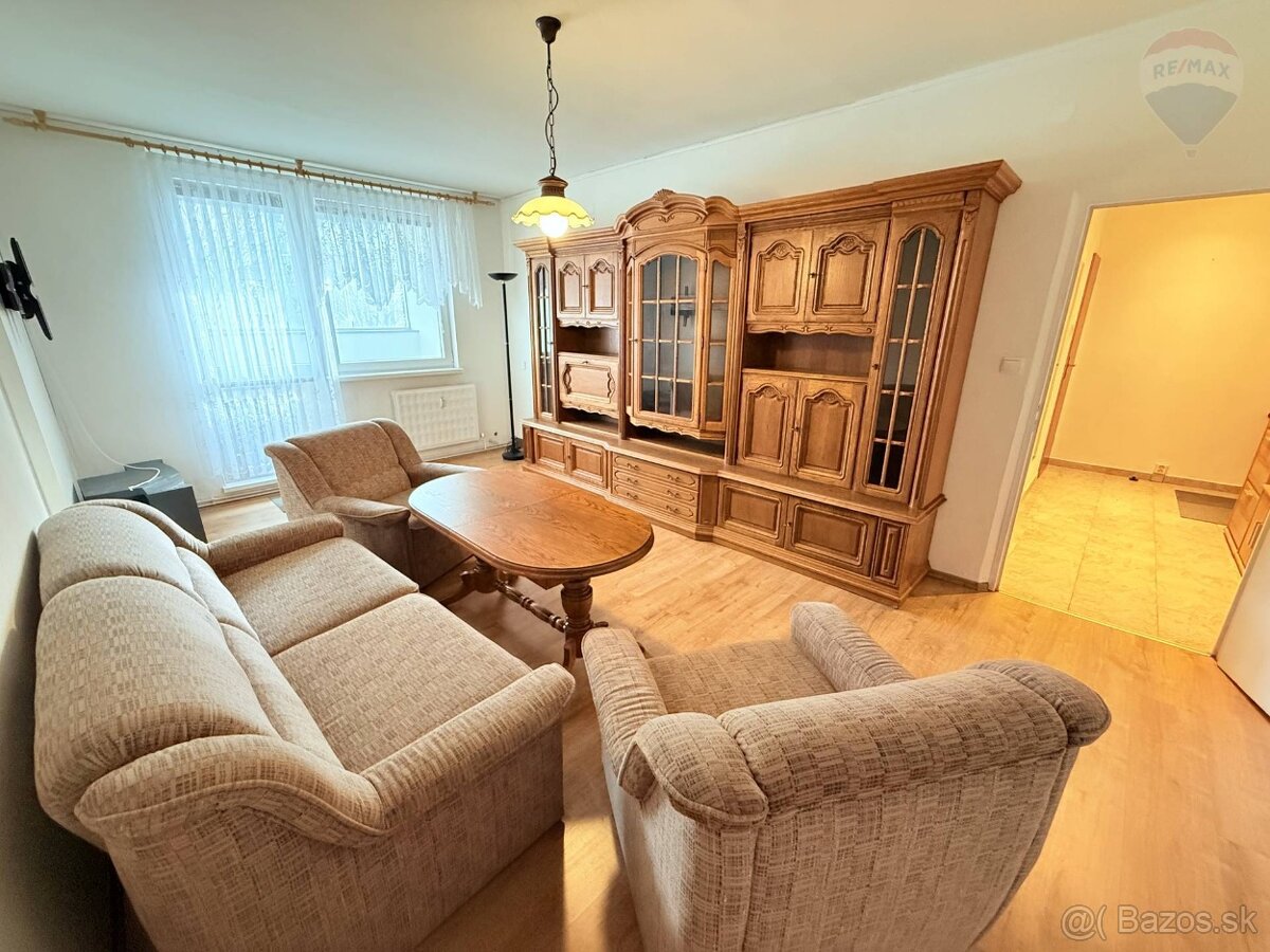 2 izbový byt na Síd. III v Humennom, na prenájom. - 8