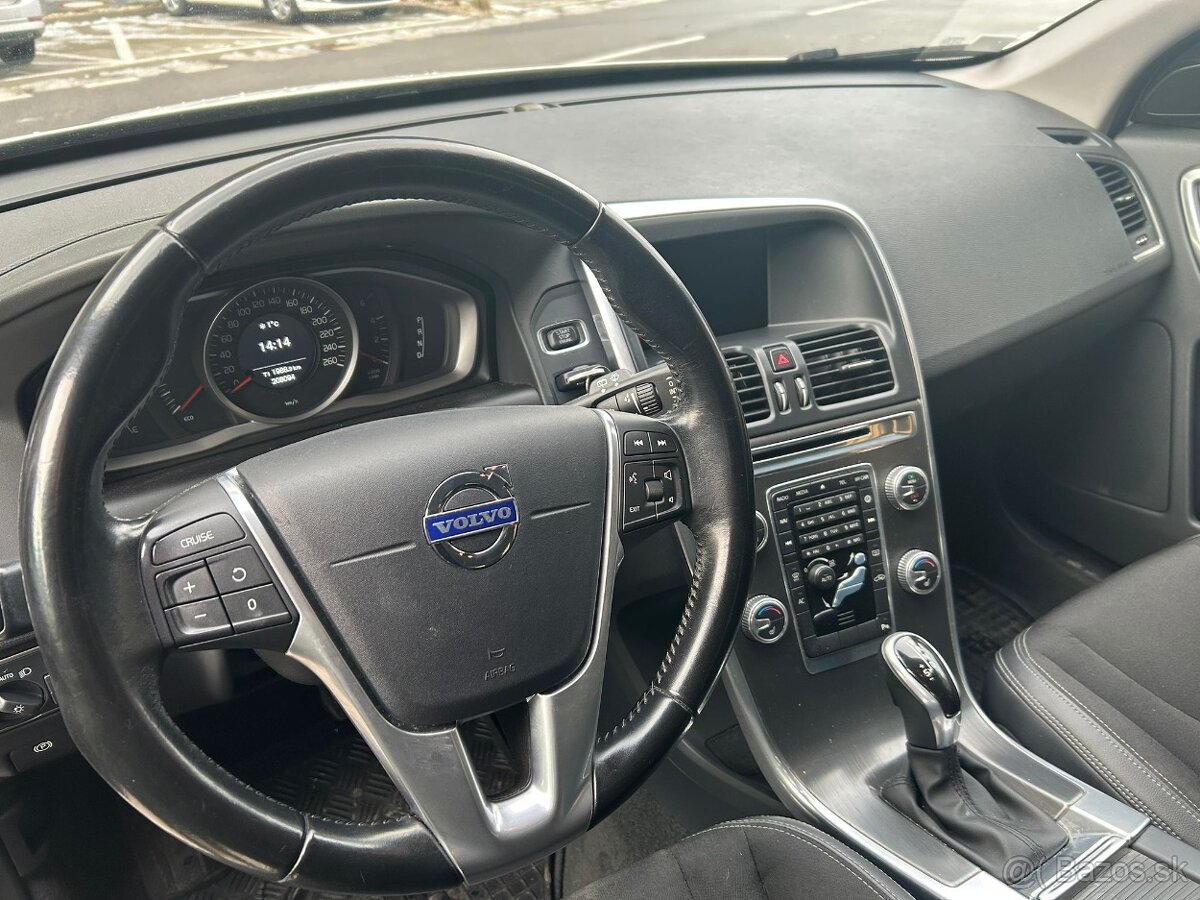 Volvo XC60 - 8