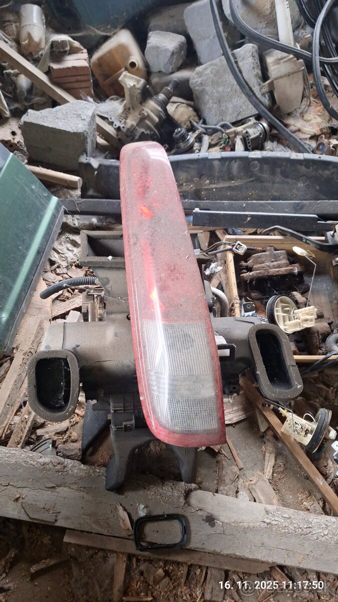 Predam diely Nisan - 8