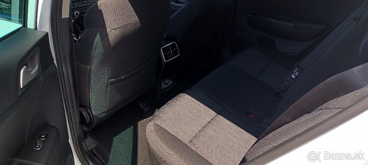 Kia Sportage 1.6 CRDi Gold Možný Leasing - 8