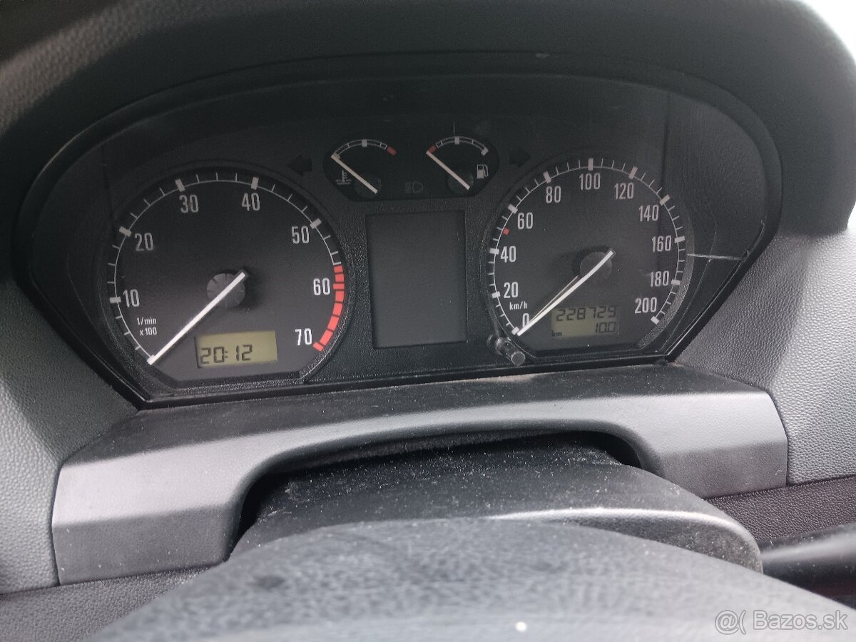 Predám Skoda Fabia 1.4 MPI 50KW - 8