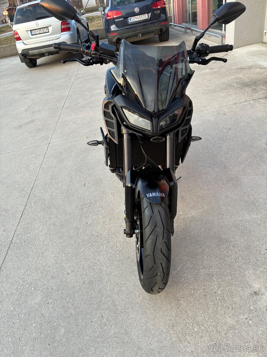 Yamaha MT09 - 8