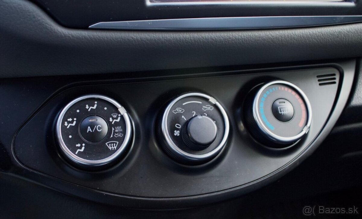 Yaris 1.0 VVT-i Active Benzín - 8