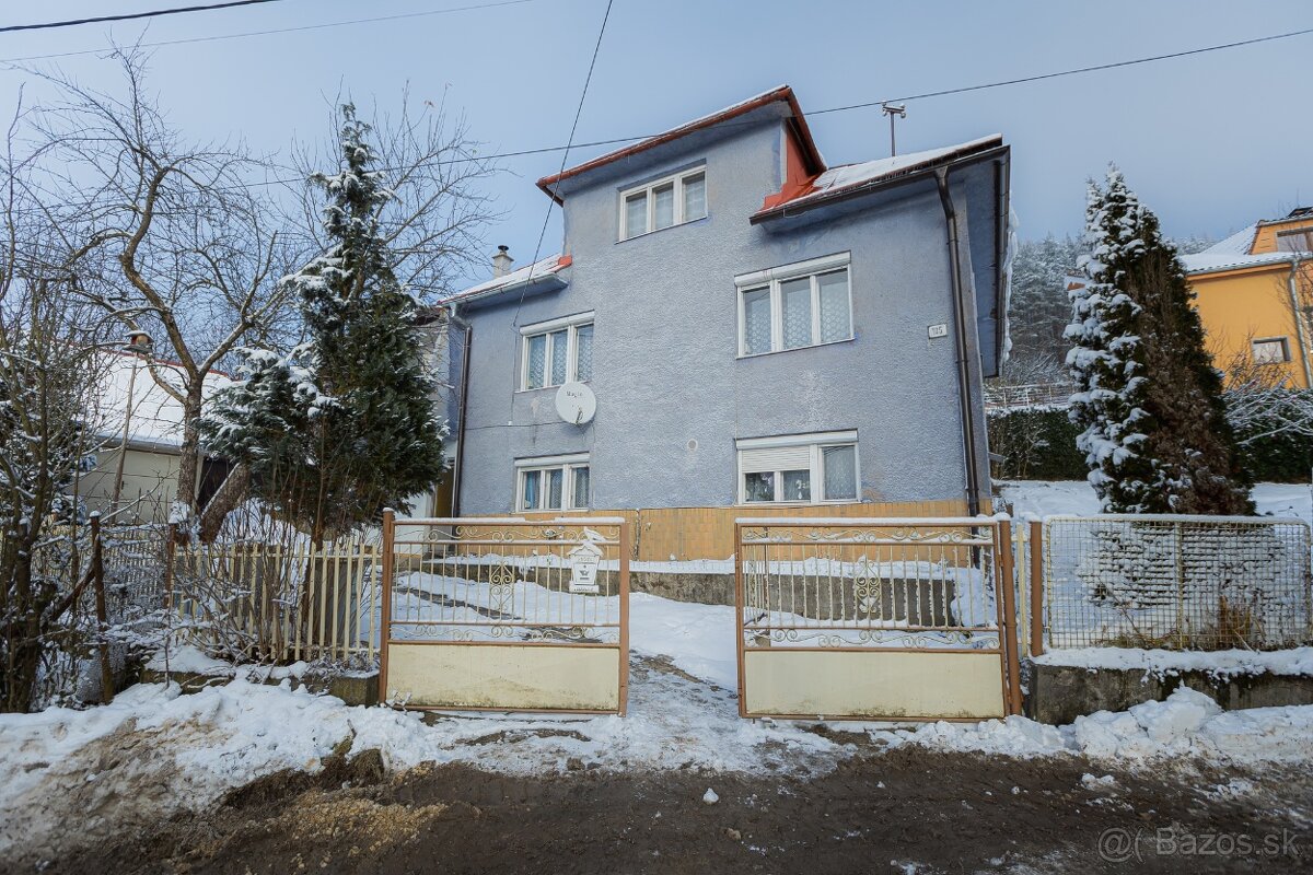 Rodinný dom s veľkým pozemkom vo Valaskej Dubovej - 8