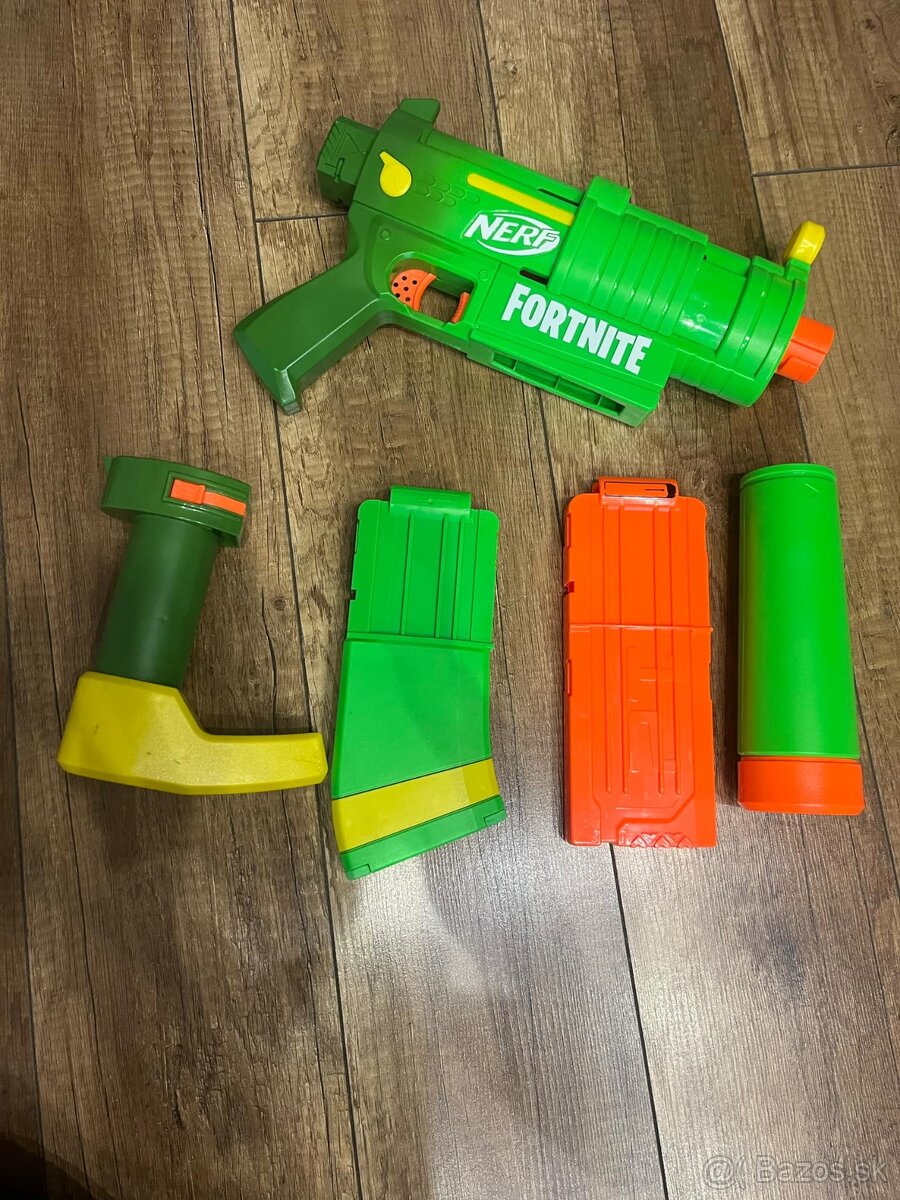Predám NERF - 8
