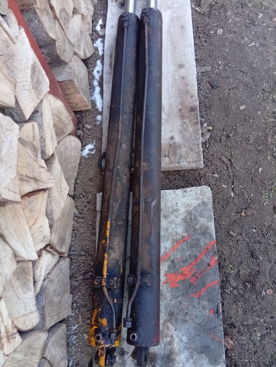 Predám tieto 2 dvojčinné rovnaké piestnice - 8