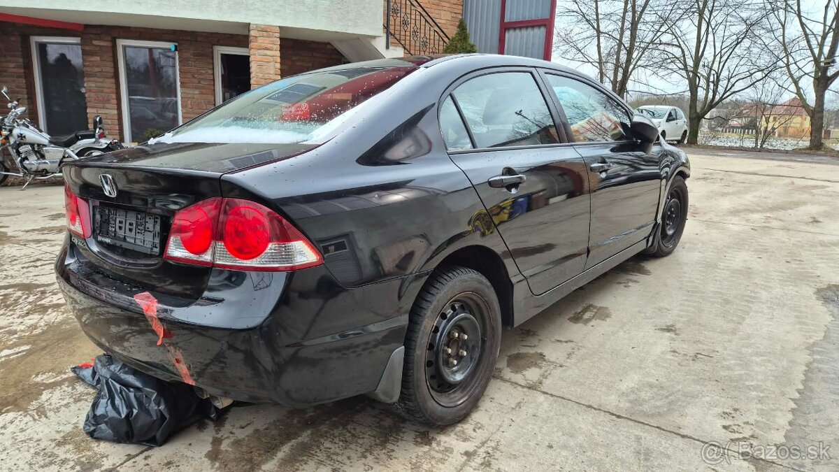 Honda Civic 1,8i - 8