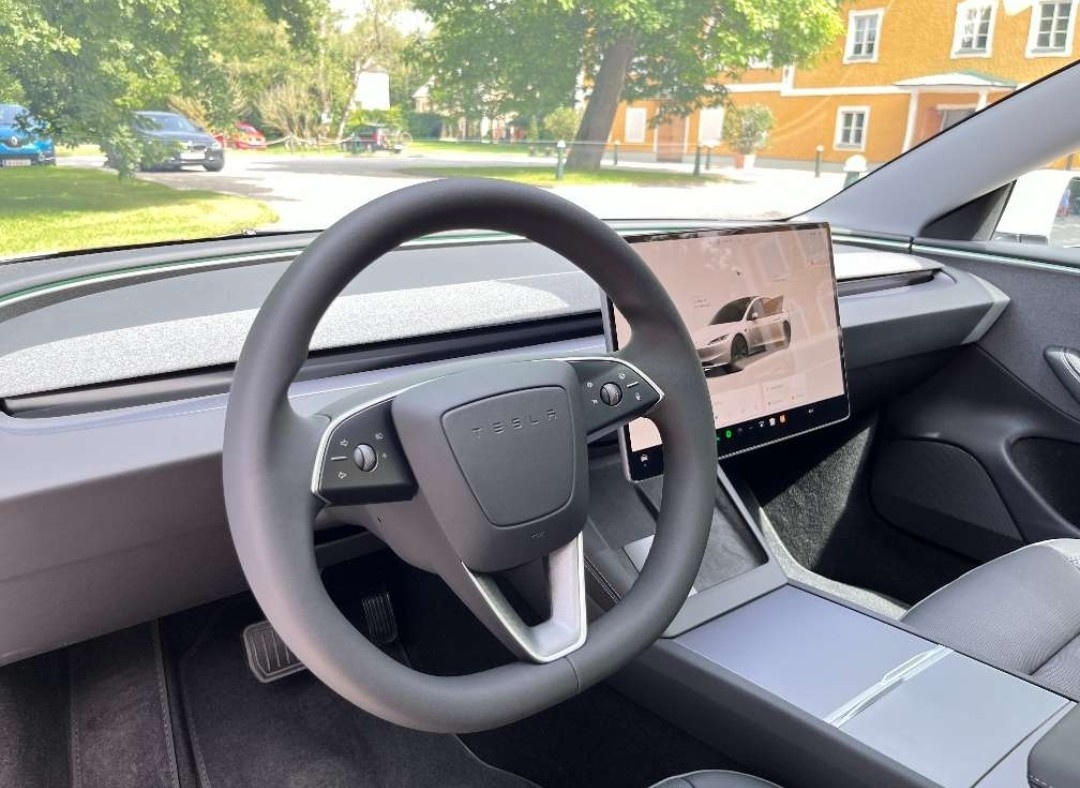 Tesla model 3,RWD,10/2024,DPH. - 8