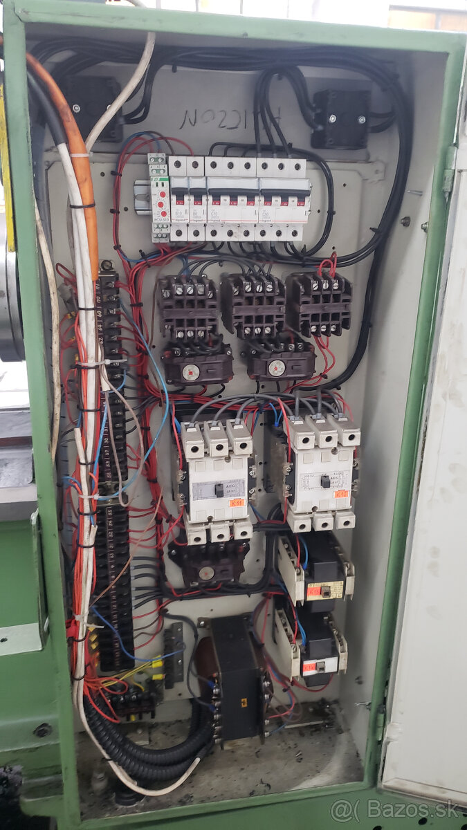 Predám pekný sústruh po GO - 8