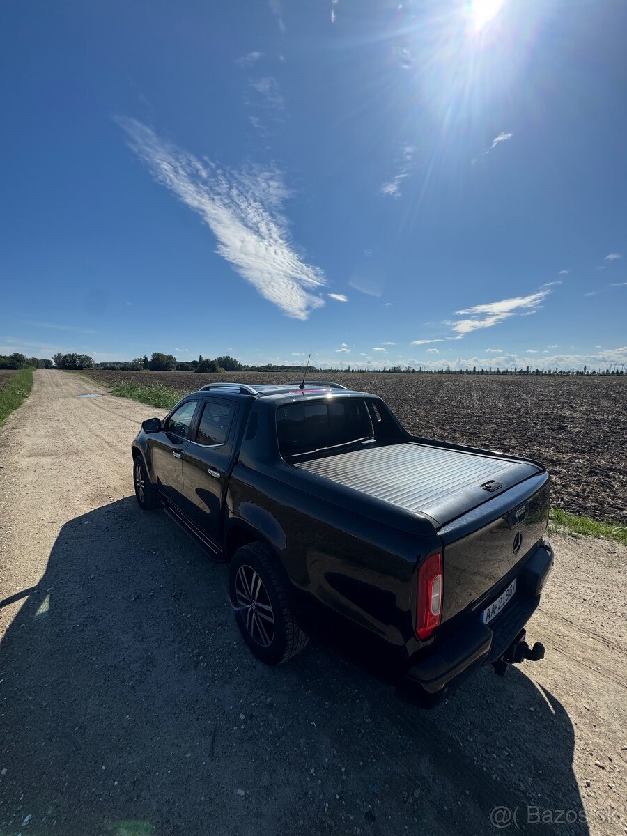 Mercedes Benz X 250 - 8