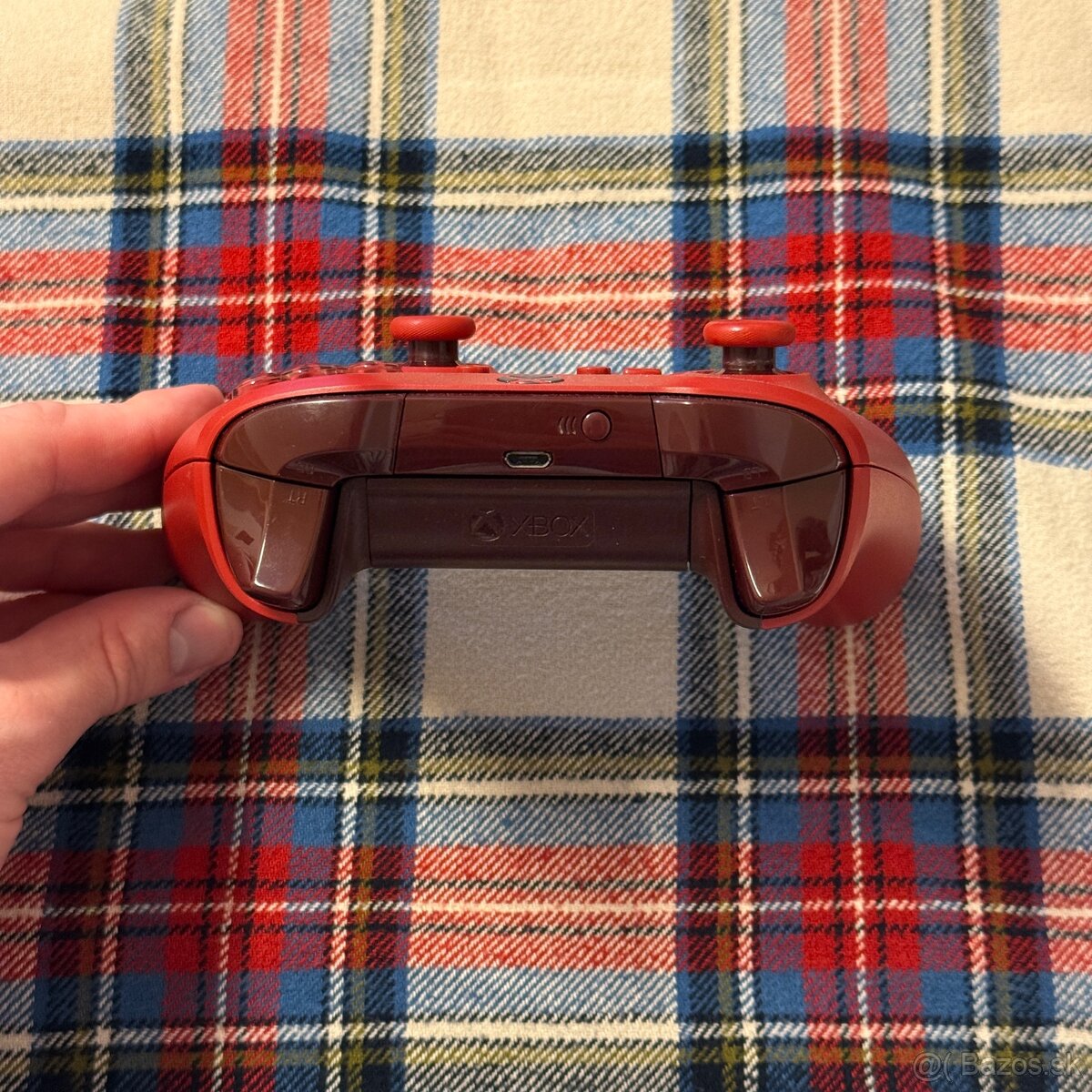 Predám originálny Xbox ovládač – červená farba - 8