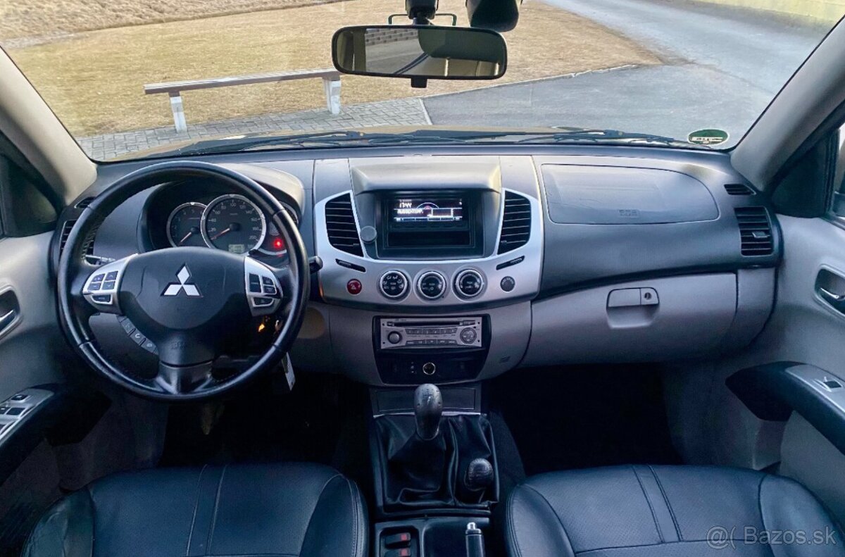 L 200 2.5 DI-D 131KW Double Cab Intense - 8