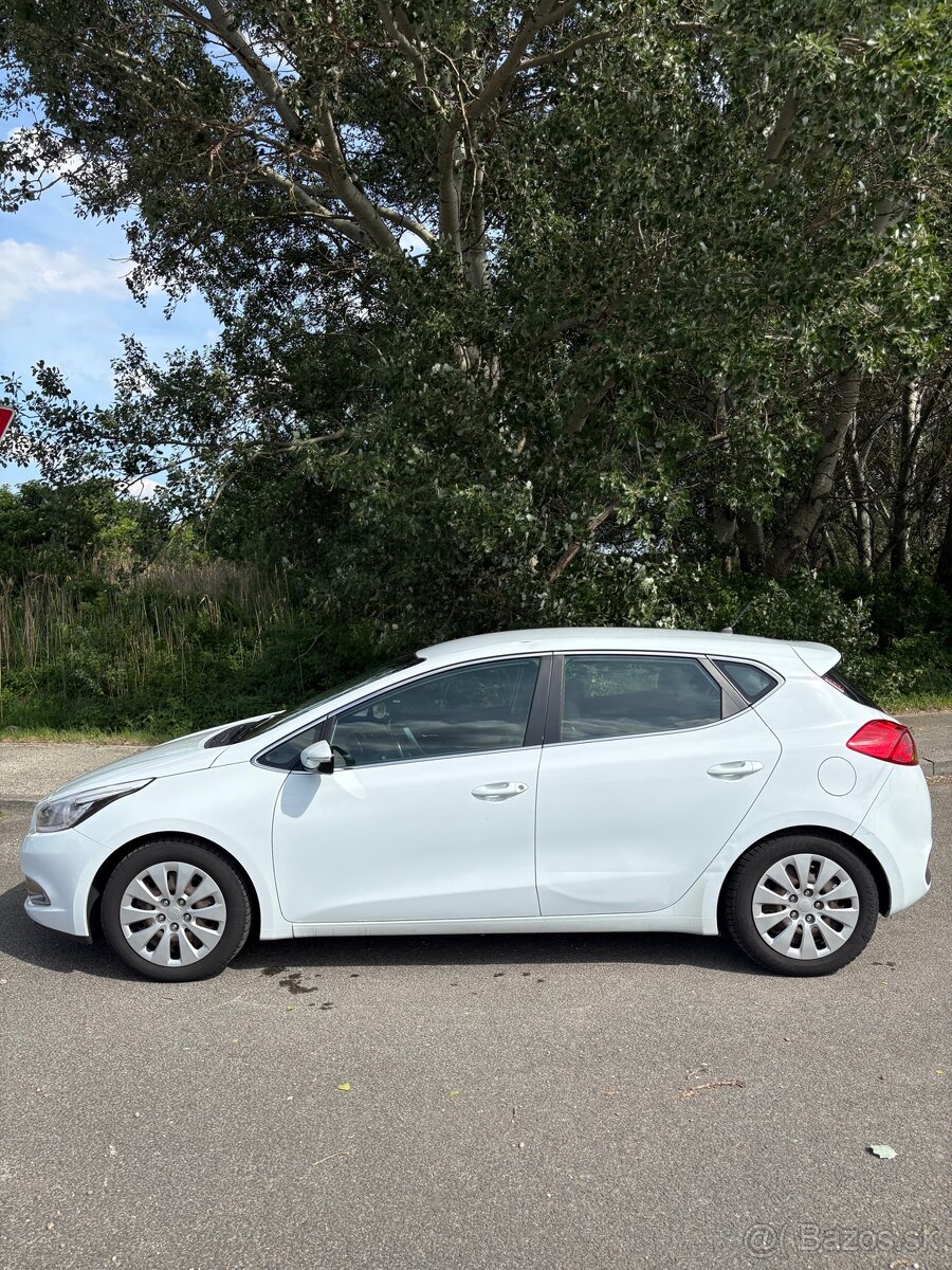 KIA Ceed 1.6 CRDI - 8