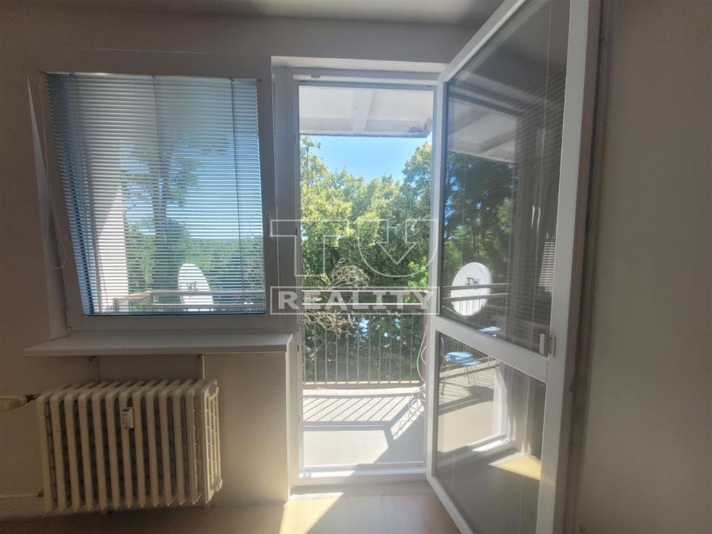 NA PREDAJ 2-IZBOVÝ BYT S DVOMI BALKÓNMI, 57m2, MYJAVA - 8