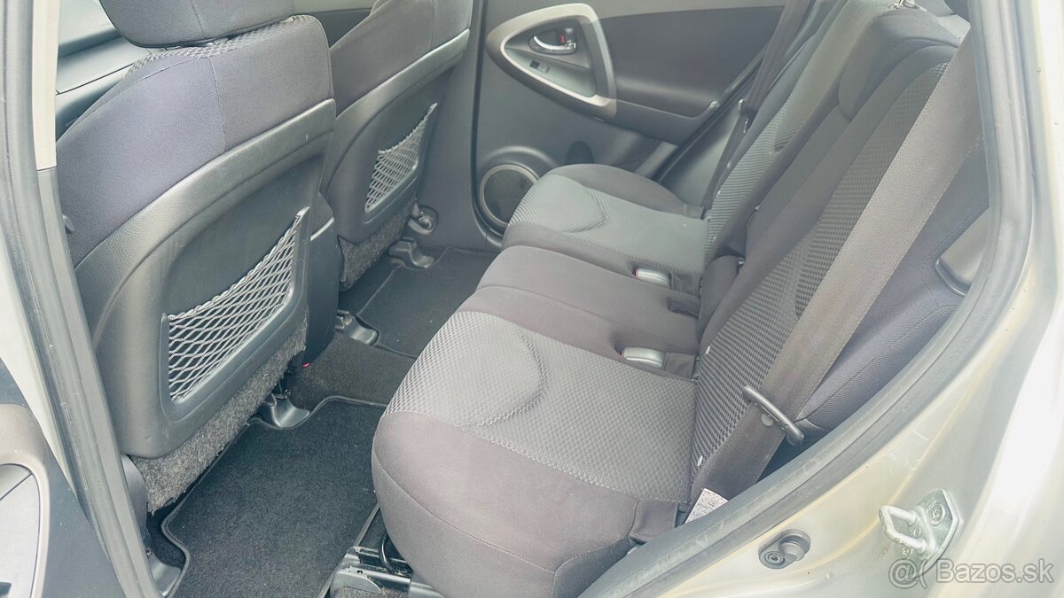 Toyota RAV4 4x4 - 8