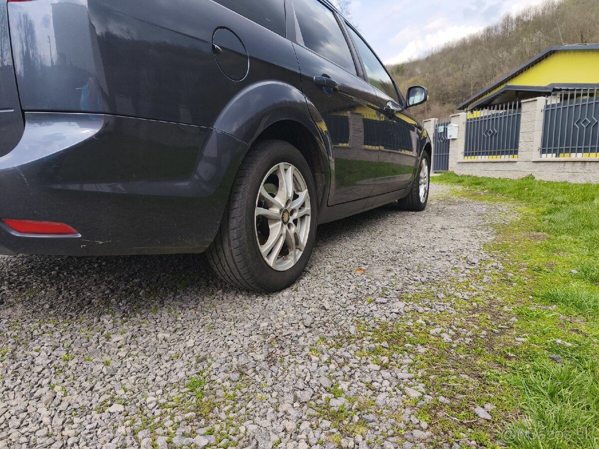 Ford FOCUS 1.8 TDCi combi - 8