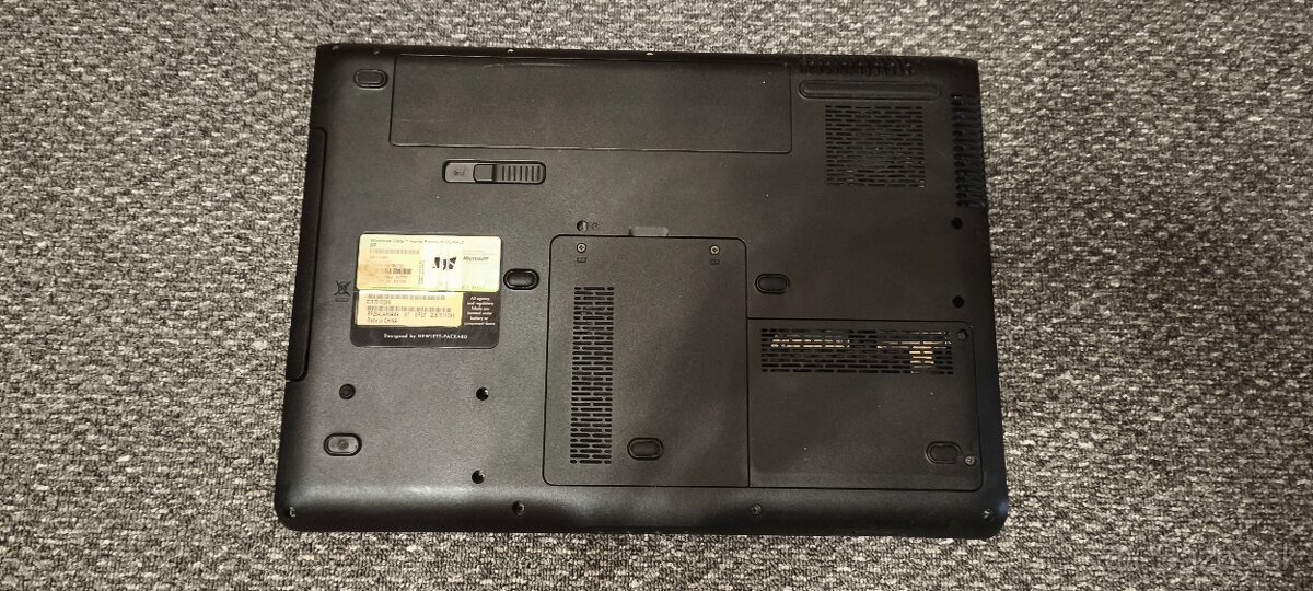 Predám notebook HP Pavilón Entertaiment 2CB7010GX10 - 8