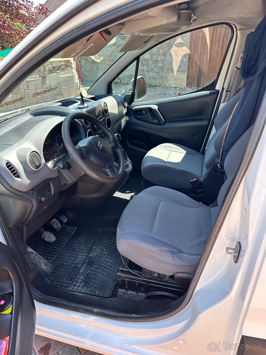 CITROËN BERLINGO 1.6HDI - 8