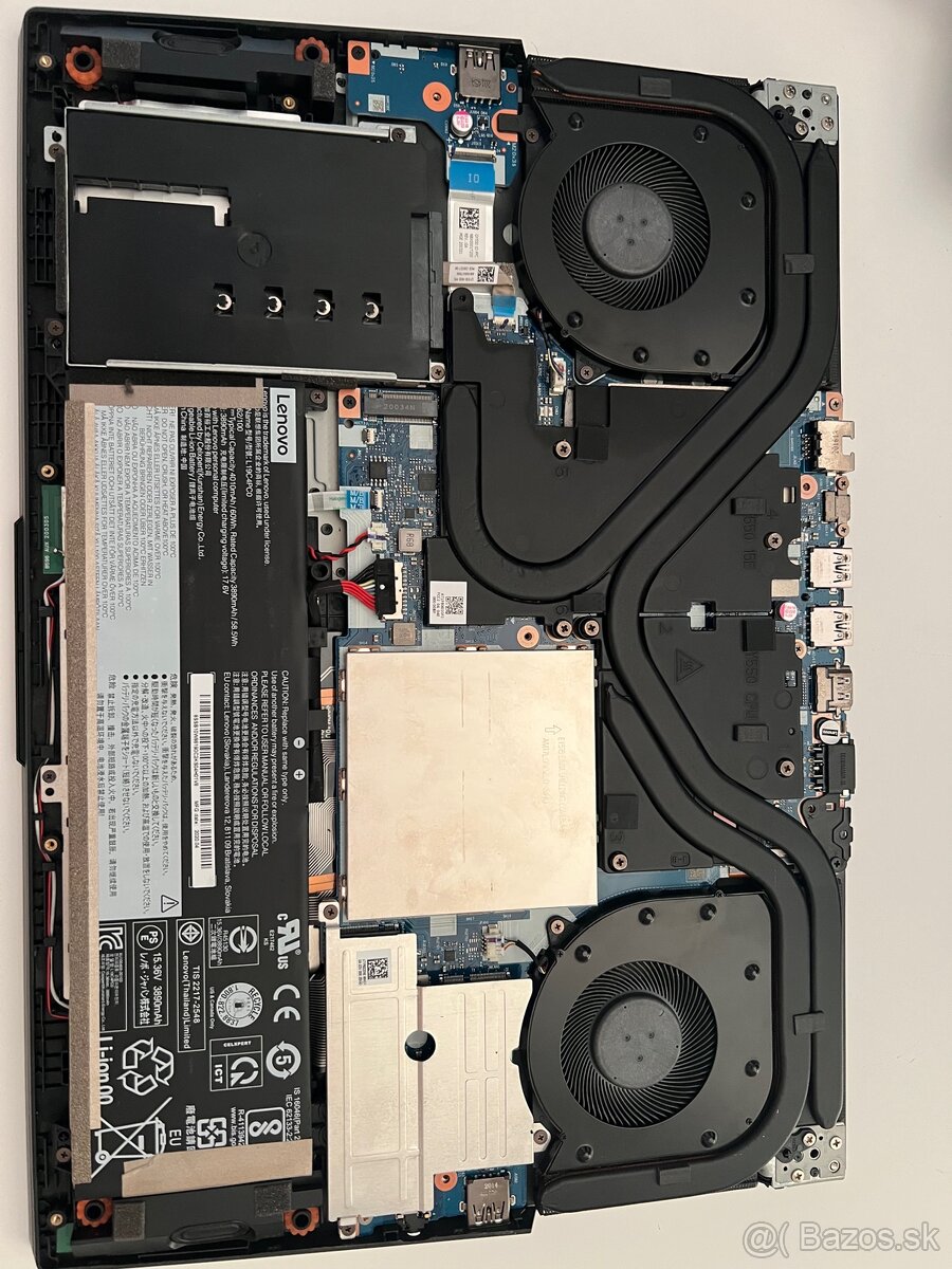 Herný notebook Lenovo legion - 8