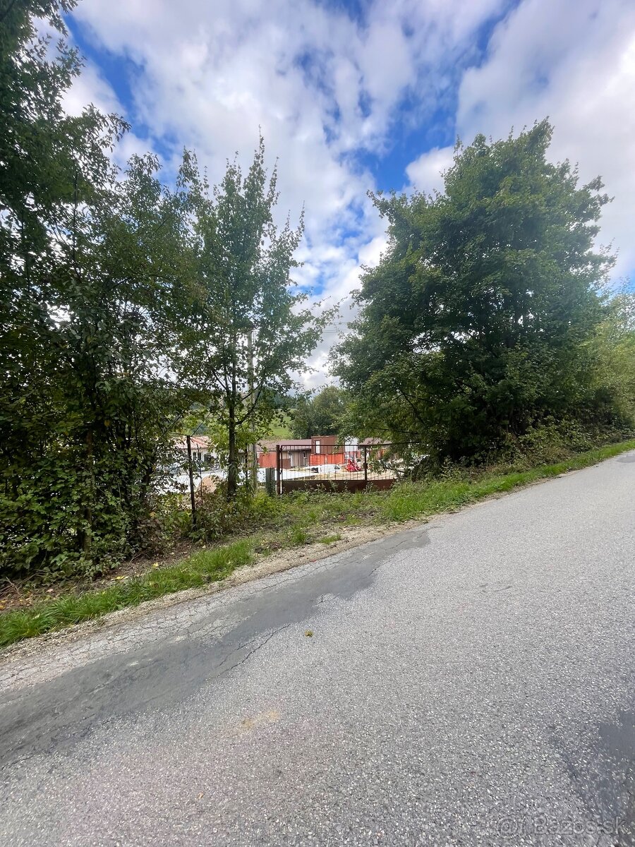 Prenájom garáže v Zádubní - 8