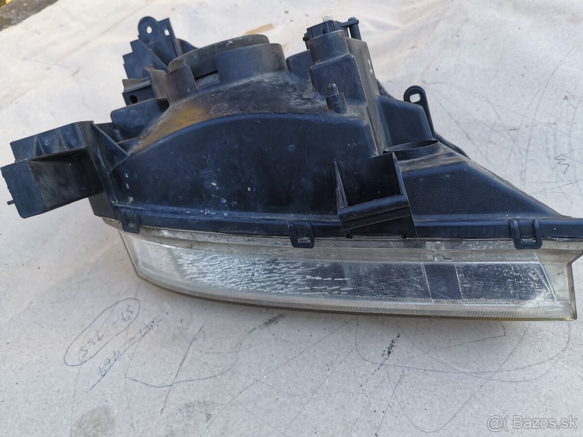 Predné svetlá Nissan X trail - 8