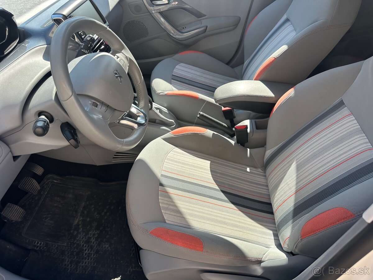 Peugeot 208 1.4 HDi - 8