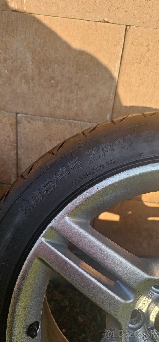 Originál Audi Elektróny R17 - 8