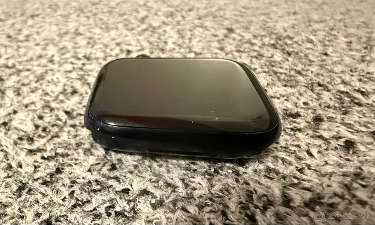 Apple Watch 8 45mm - 8