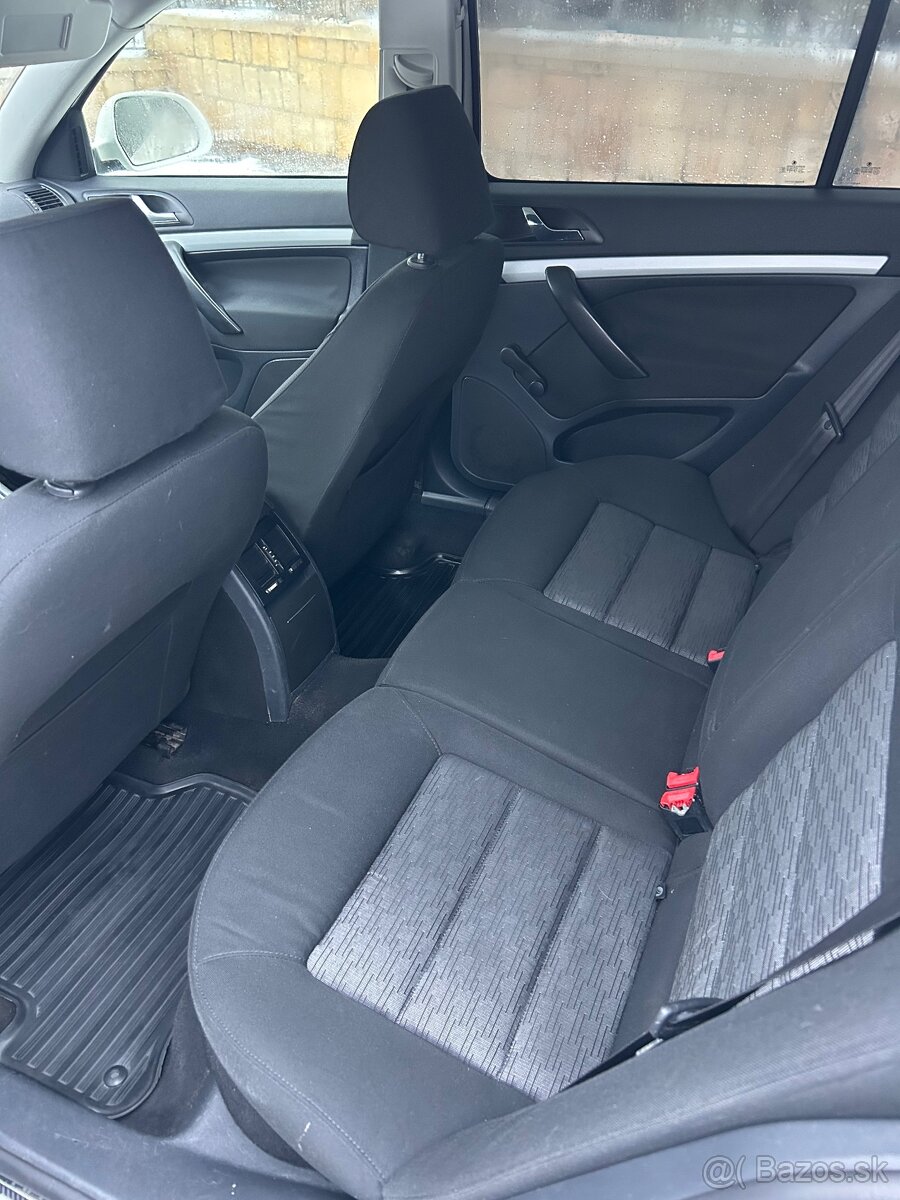 Škoda octavia II 1.9tdi 77kw DSG - 8