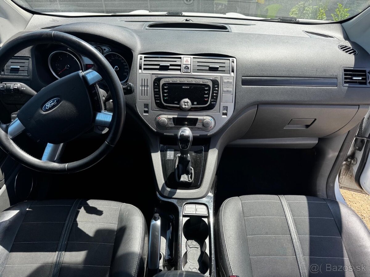 Ford Kuga titanium S automat plna výbava - 8